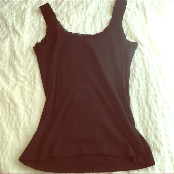 Lace trimmed tank top