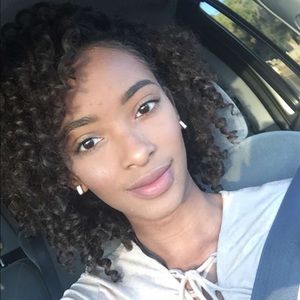 Meet your Posher, Suraimis