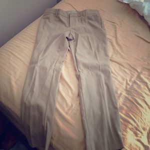 Gap khaki cropped pant size 0