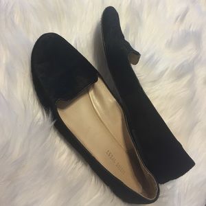 Nine West black flats!