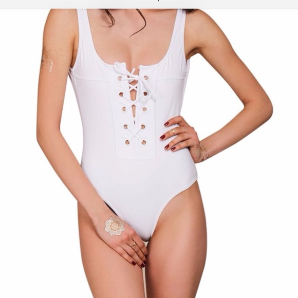One piece swimsuit with front laces - Fits M/L NEW - Picture 2 of 4