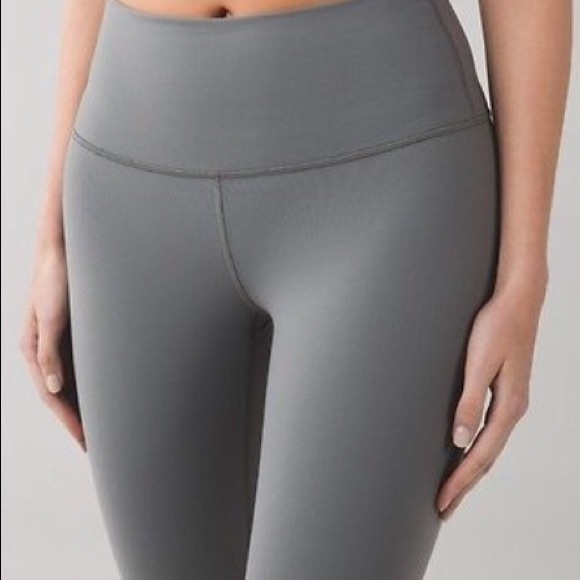 Lululemon High Rise in Grey