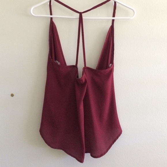 Maroon top - Picture 3 of 4