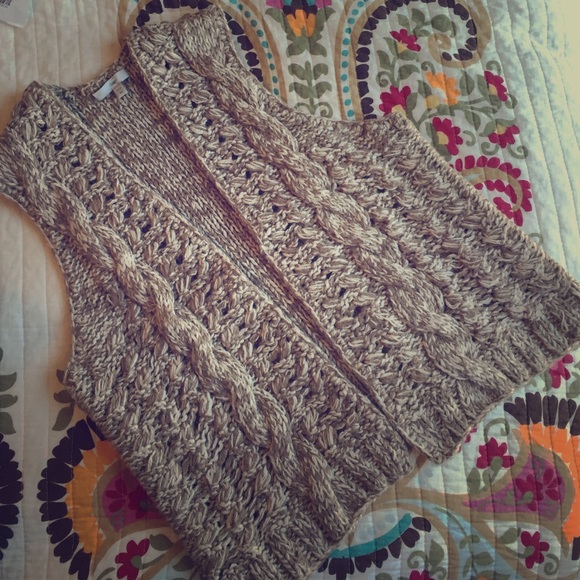 Chunky Knit Sweater Vest