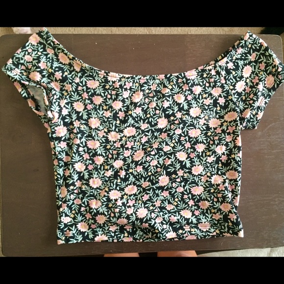 Floral print crop top!