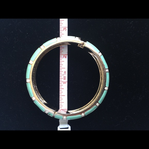 🌟SOLD AS FREE GIFT! ✨Bangle Bundle!✨ - Picture 3 of 4