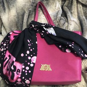 Juicy couture bad with scarf