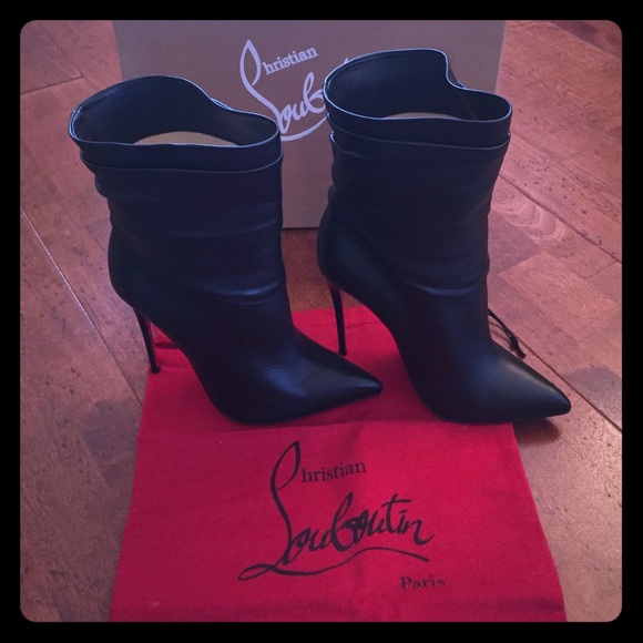 CHRISTIAN LOUBOUTINS! ISHTAR BOOTY *OPEN 2 TRADE*