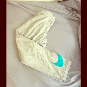 Nike Women's Sportswear Leggings