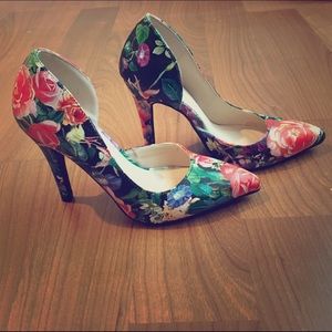 Floral Pumps🌺