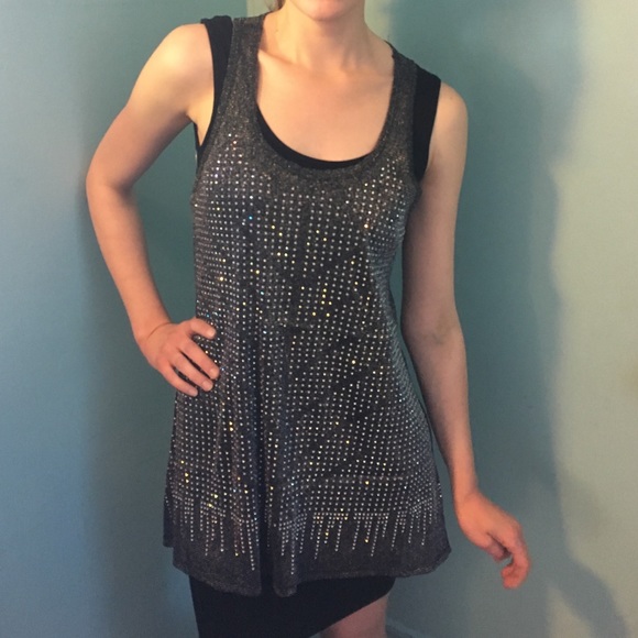 Grey embellished tank - Picture 1 of 3