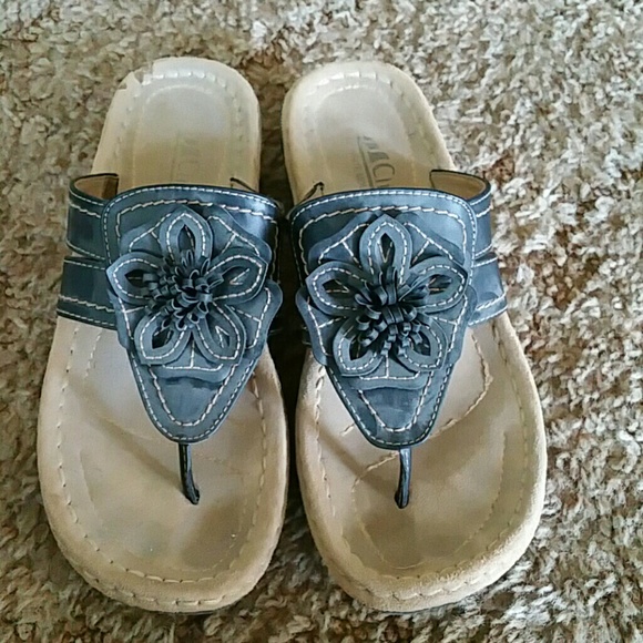 Women's Sandals size 8