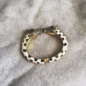 Kissing giraffes cuff bracelet