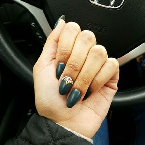 Meet your Posher, Chaleen