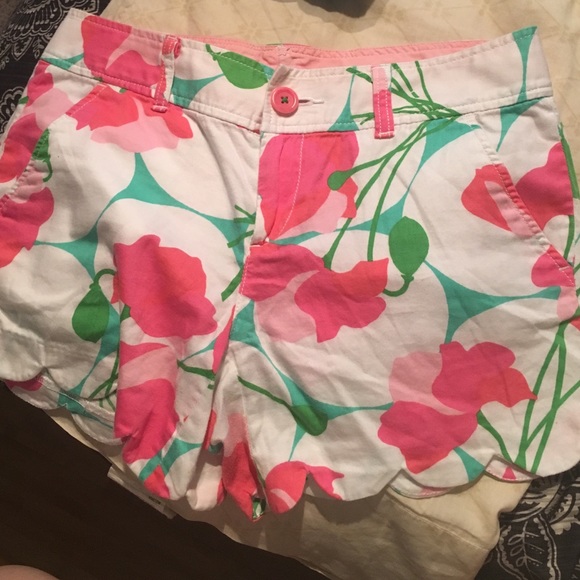 Lily Pulitzer buttercup shorts
