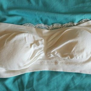 Padded strapless bandeau