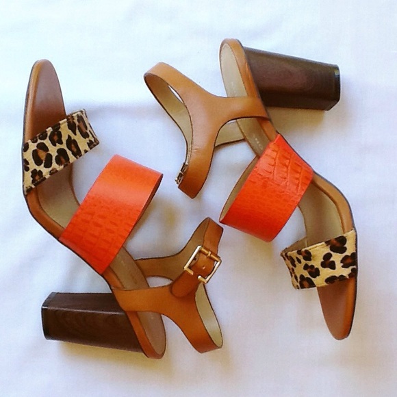 ARTURO CHIANG "GYPSEY" Leather & Calf Sandals - Picture 3 of 4