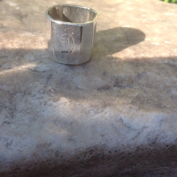 "D" is for Daffodil! Newly created ring - Picture 3 of 4