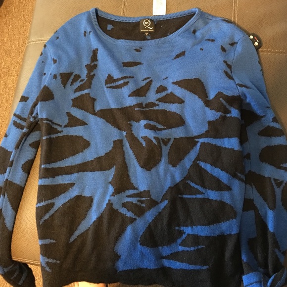 Brand new with tags MCQ by Alexander McQueen!
