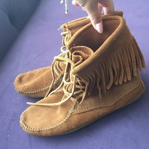Minnetonka High Top Moccasins