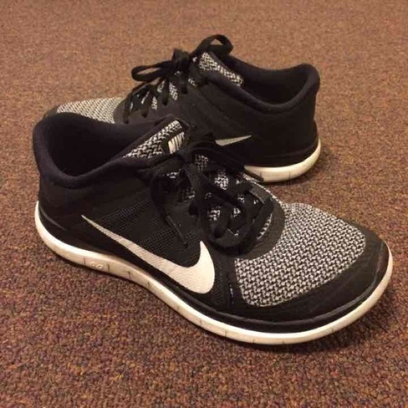 Black Nike Free Run 4.0