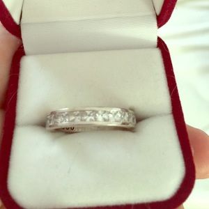 1.8 ctw Cz princess band