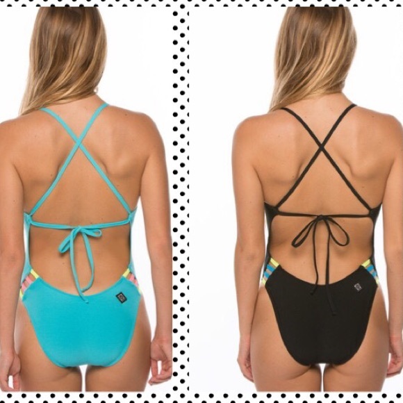 In search of the Jolyn Gavin Tie Back Onesie! - Picture 3 of 4