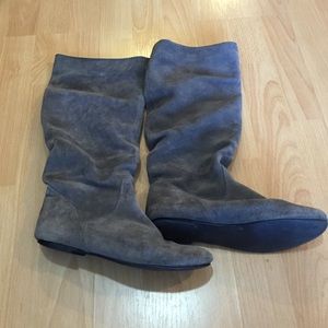 Gray Steve Madden boots. Used condition