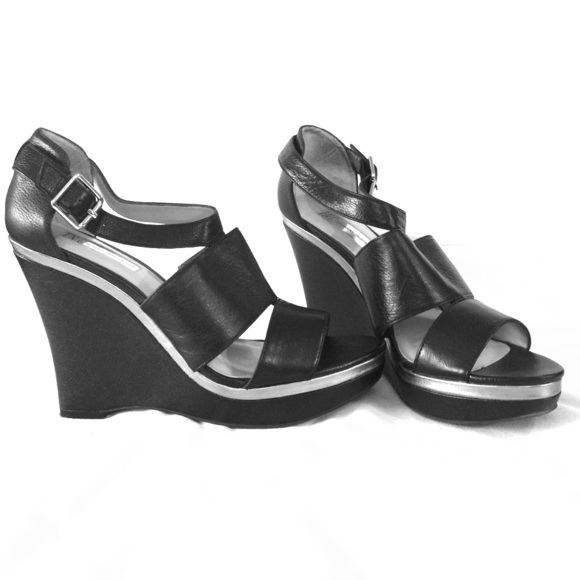 Wedge heels