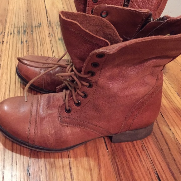 Steve Madden Booties - Picture 1 of 1