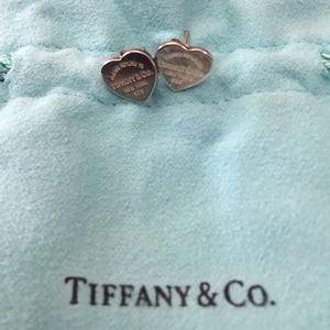 Return to Tiffany Sterling Silver Earring