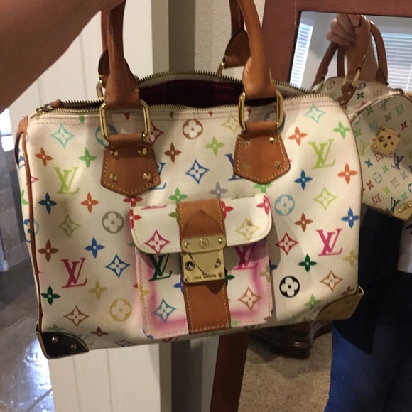 Very loved!! Looking to trade or sale this item. - Picture 2 of 3