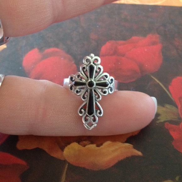 Sterling silver ring 925