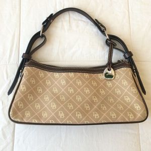 🚫🚫SOLD🚫🚫 Dooney & Bourke Handbag