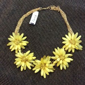 Flowery necklace