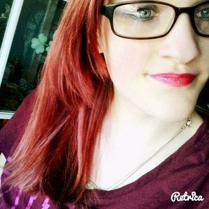 Meet your Posher, Jenn