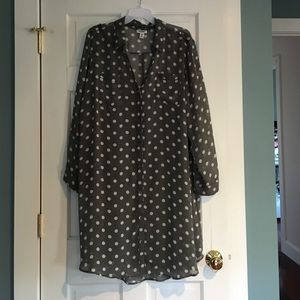 Grey dress with polka dots