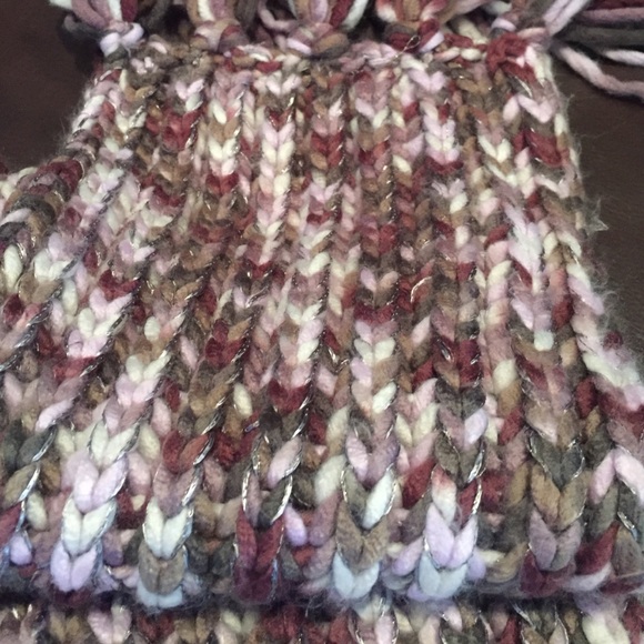 LOFT Scarf - Picture 4 of 4
