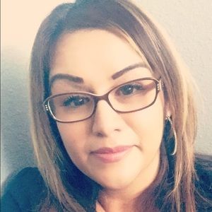 Meet your Posher, Ivonne
