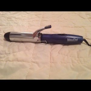 Barrel curling iron