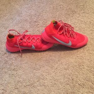 NIKW FRE RUN GREAT CONDITION