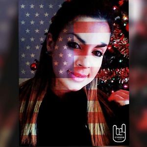 Meet your Posher, Claudia