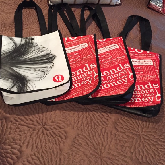 4 lulu lemon bags