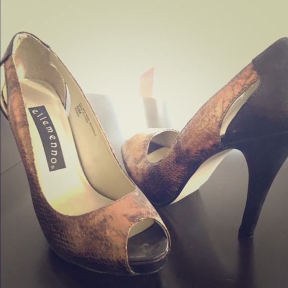 Peep toe heels