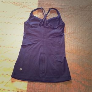 Lululemon top