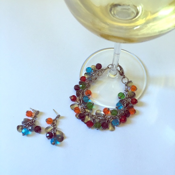 Set of earrings and bracelet