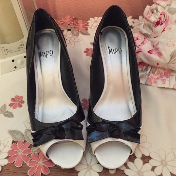 Impo Black & White Bow Wedges