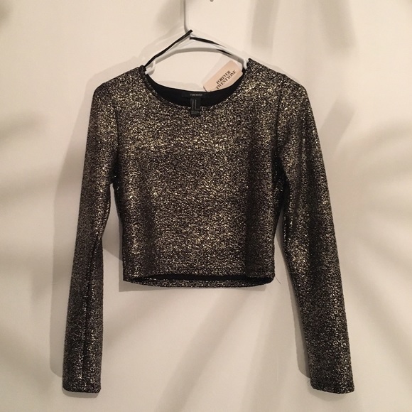 Black and gold crop top