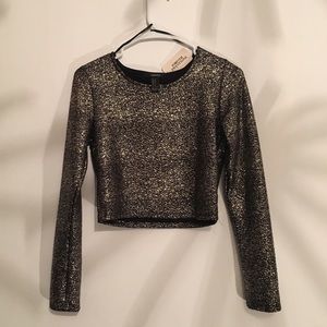 Black and gold crop top