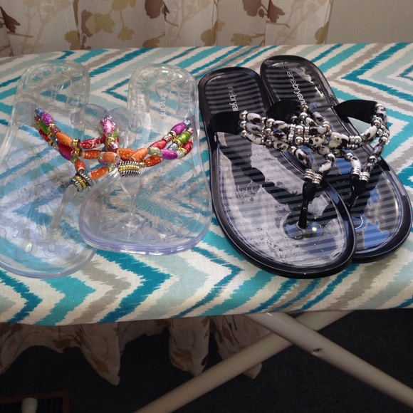 Sandals - Picture 2 of 2